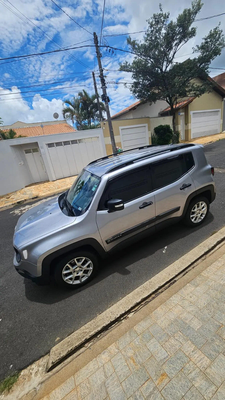 Carro Jeep RENEGADE SPORT 1.8 FLEX — foto 7